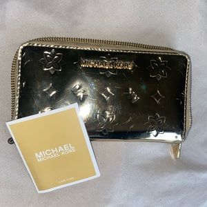 Michael Kors Gold Wallet WITH TAGS